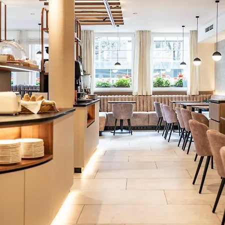 Lokomotive Hotel Linz