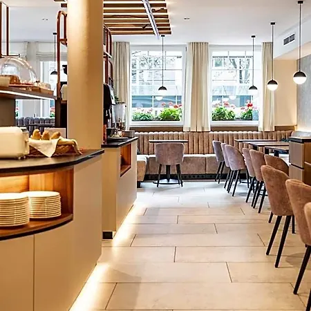 Lokomotive Hotel Linz