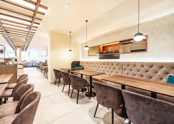 Готель Lokomotive